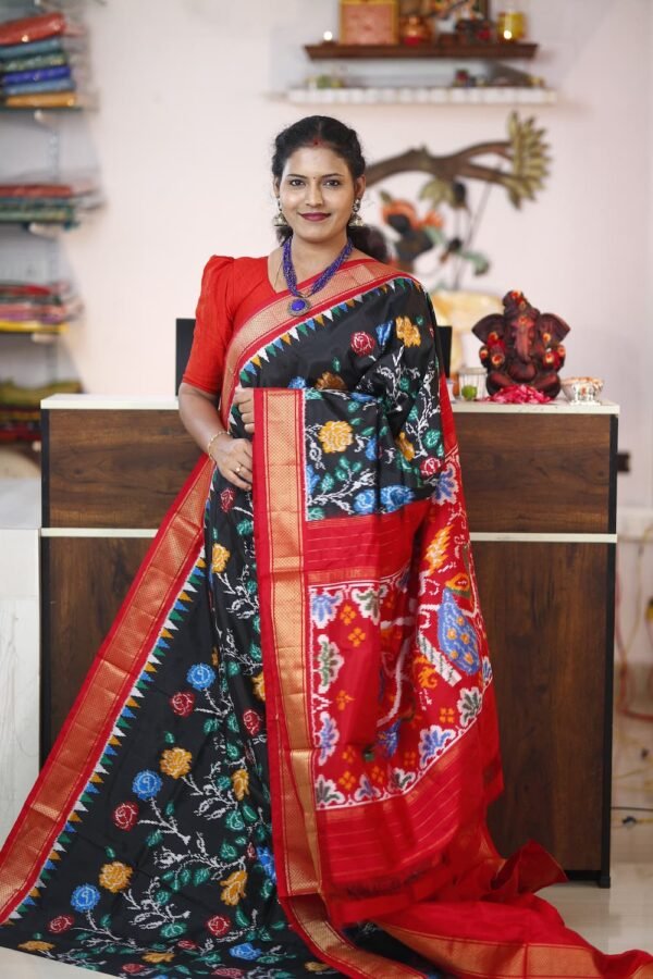 floral Madthasu design Pochampally saree 2