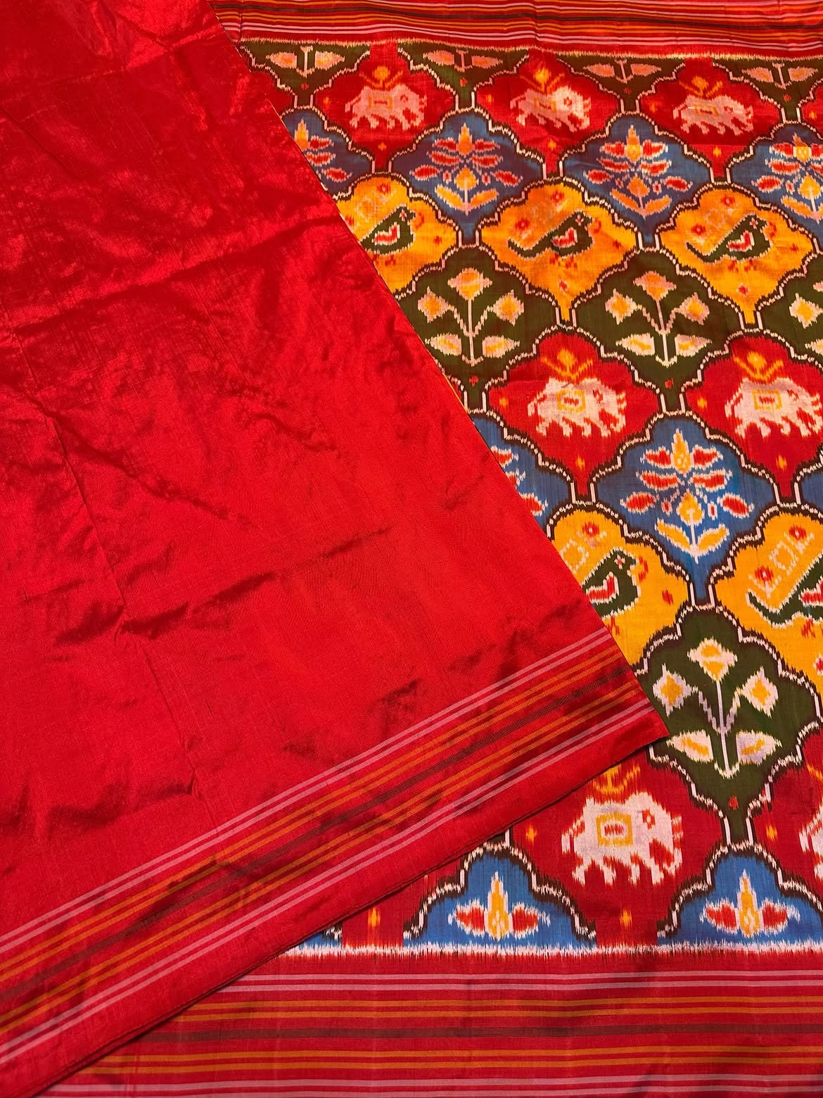 Colourful Hyderabad Patola Silk Saree - Image 3