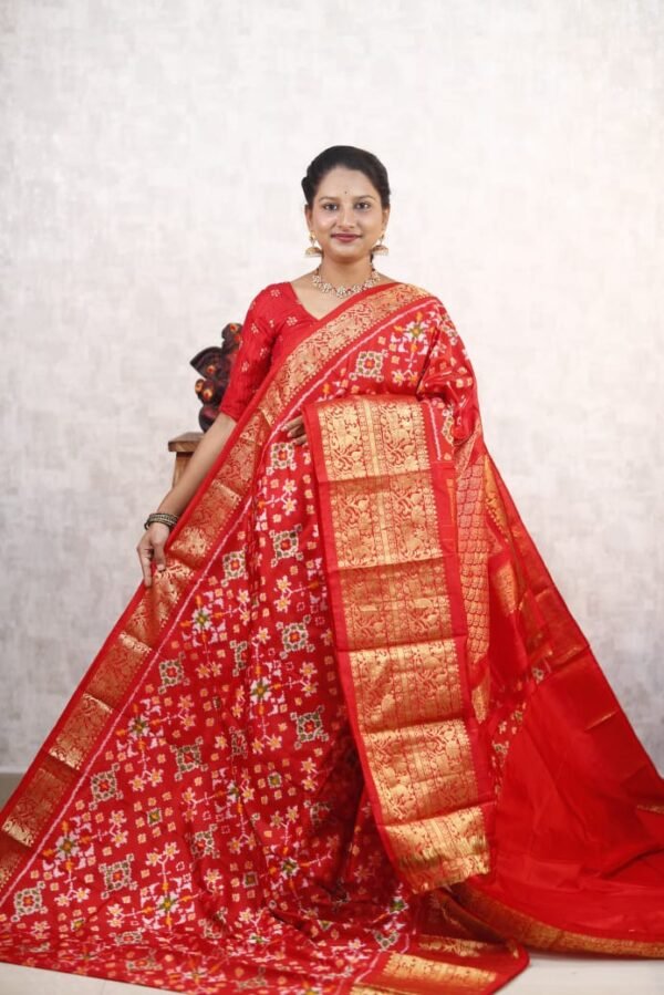 Pochampally Twill ikkat silk saree with red & red kanchi border, ikat Navratan Patola design