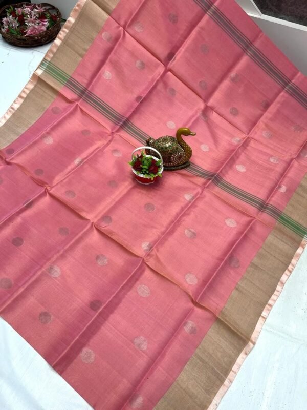 Uppada Pattu Saree with Golden coin design