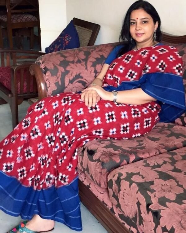 Puttapaka Telia rumal Handloom cotton saree