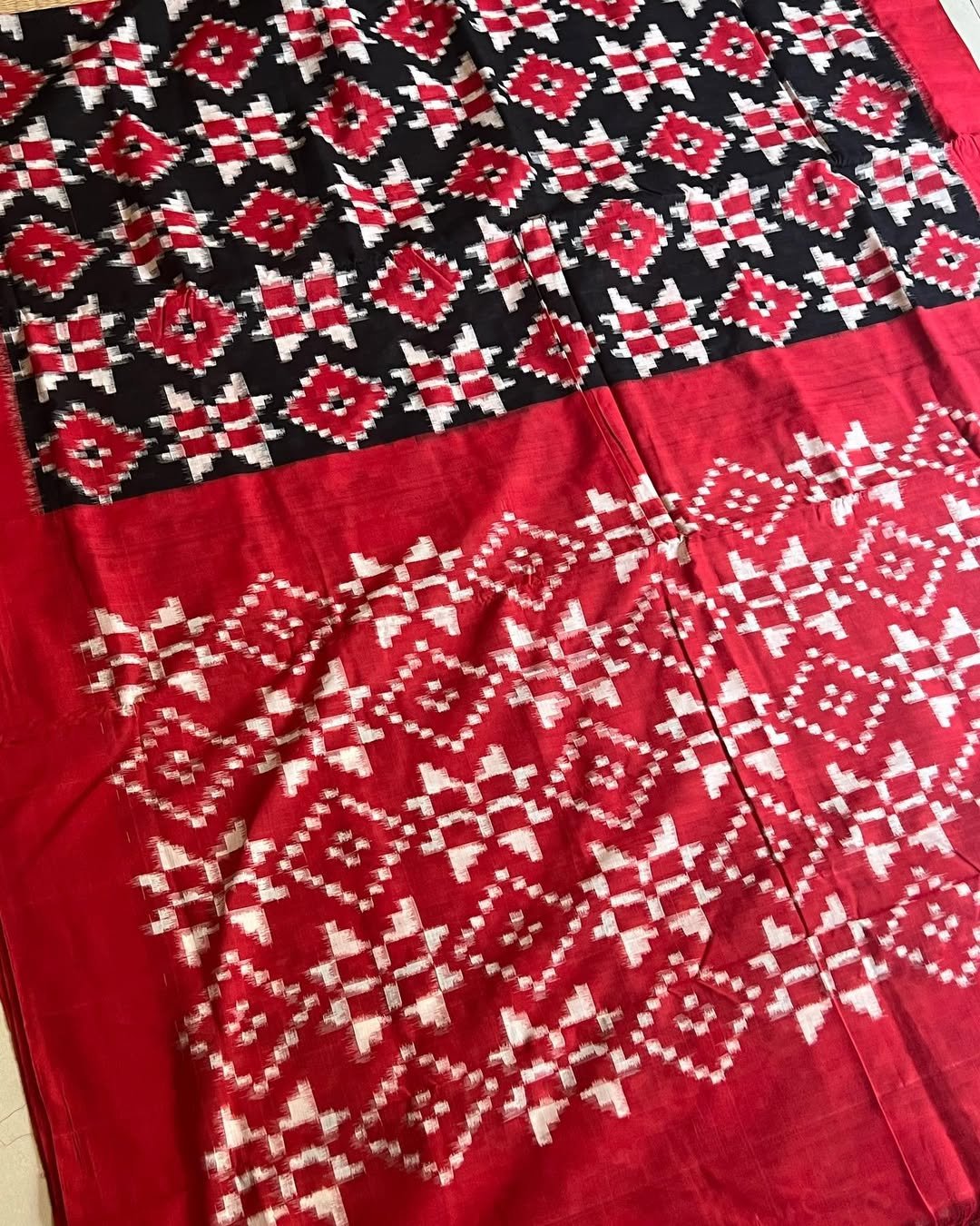 Black, red telia rumal cotton saree