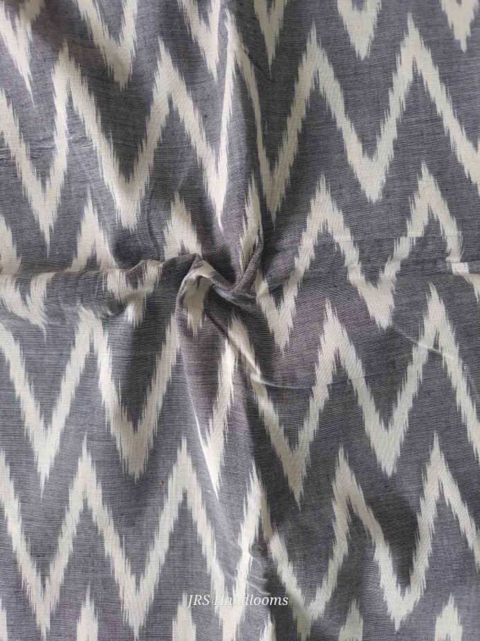 grey pochampally cotton saree body closeup