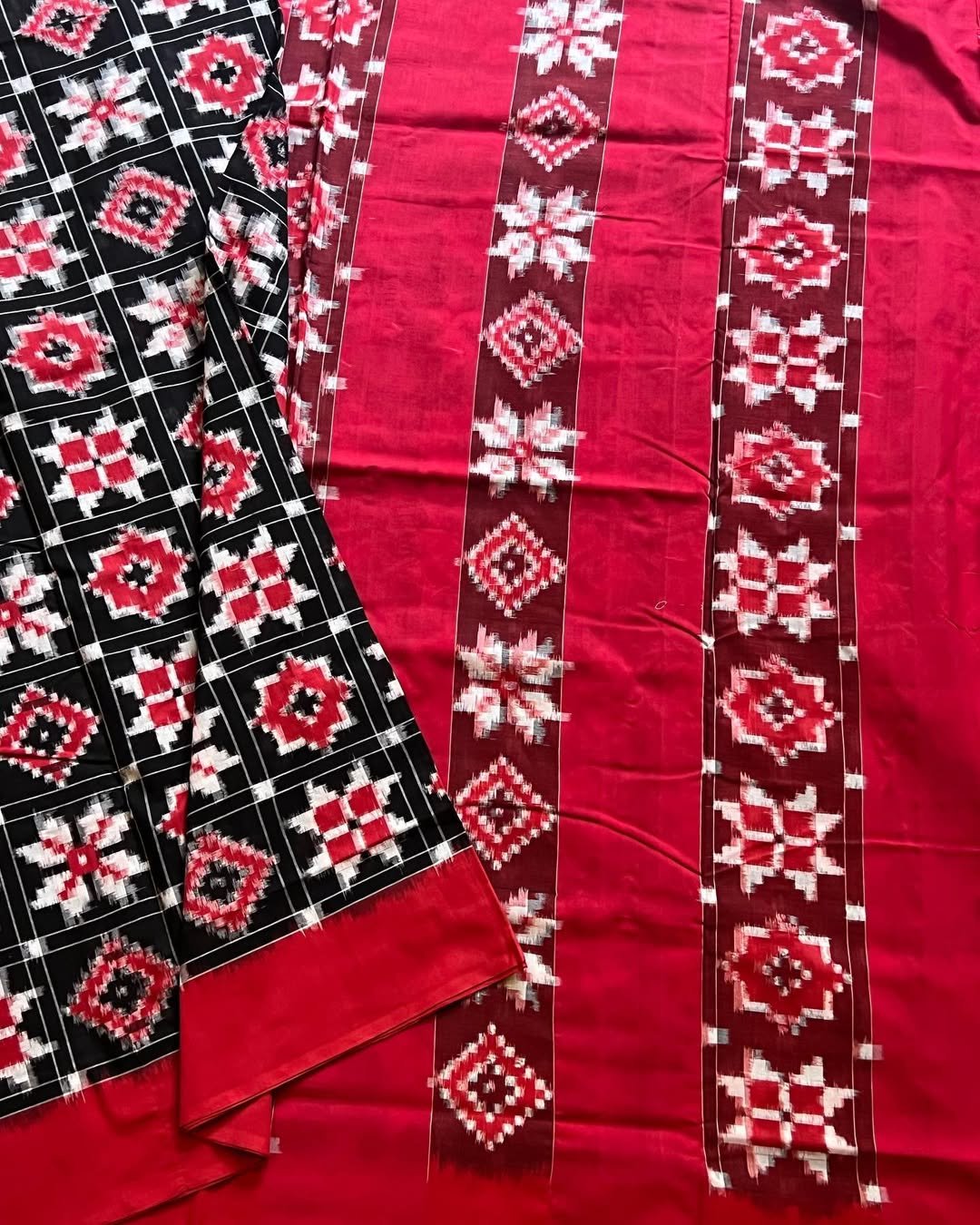 Black Telia Rumal Cotton Saree - Image 2