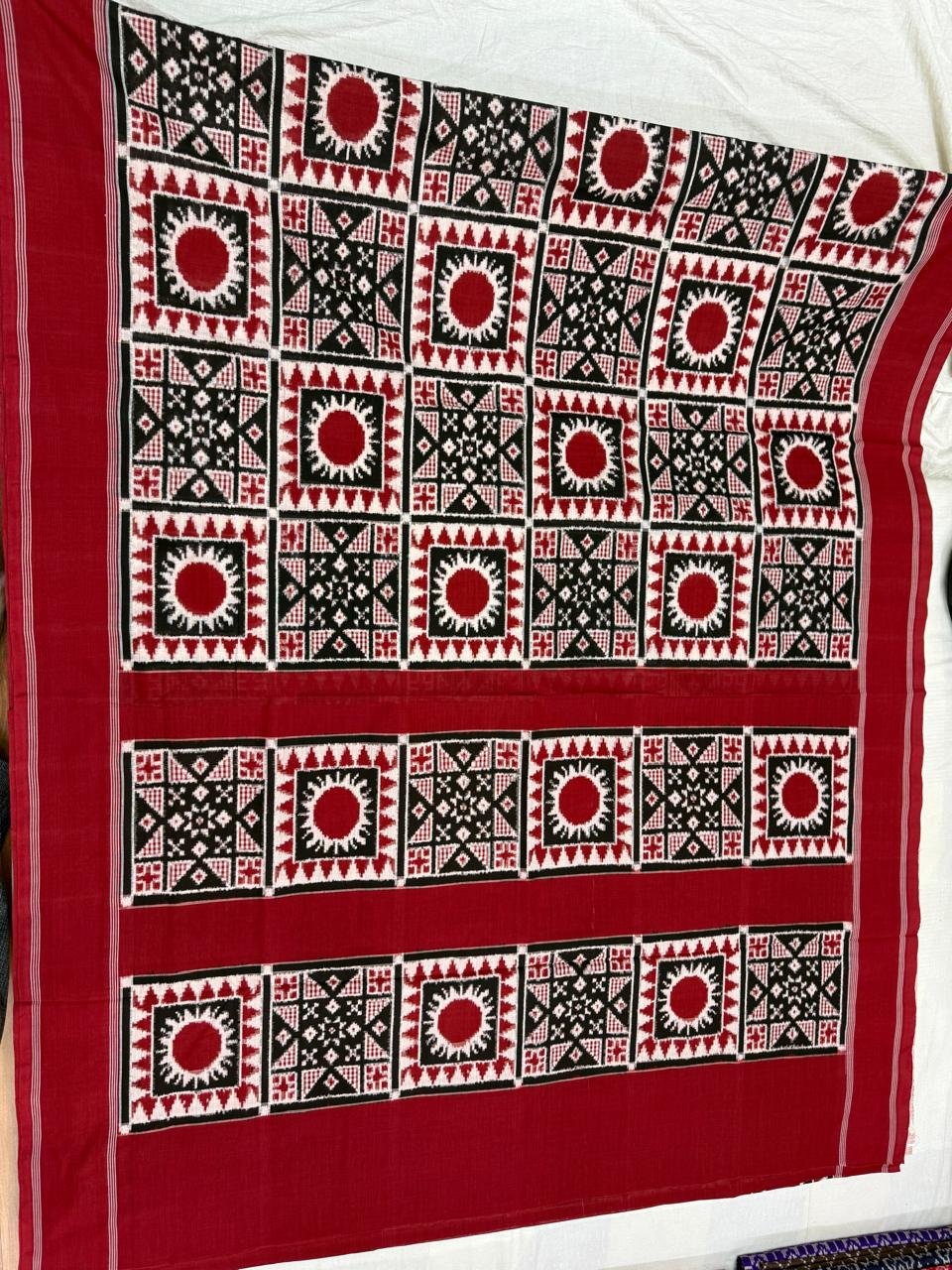 Telia Rumal Double Ikat Cotton Saree - Image 4